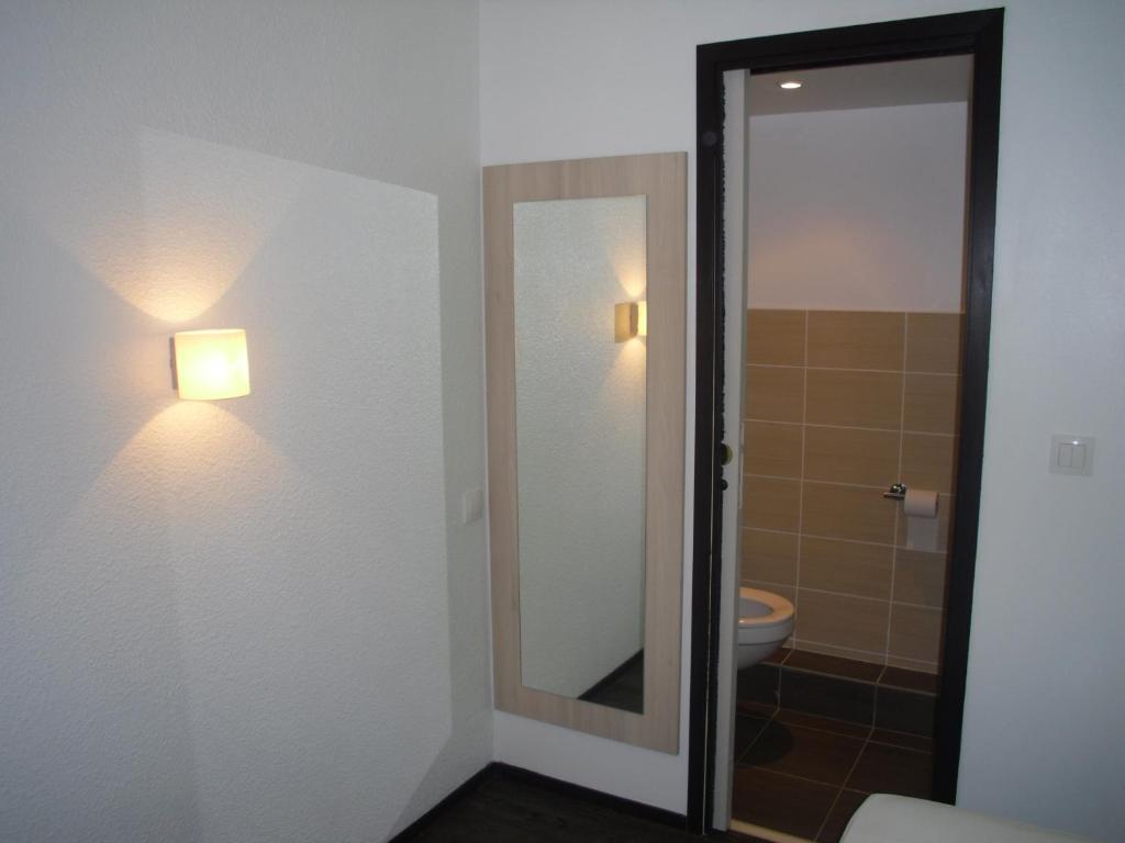 Hotel Paradise Vitrolles  Rom bilde